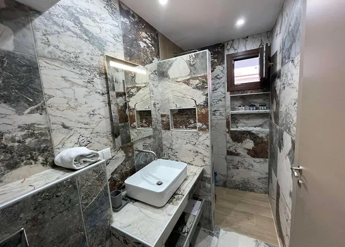 Kelevi Seaside Apartment Nikiti (Sithonia)